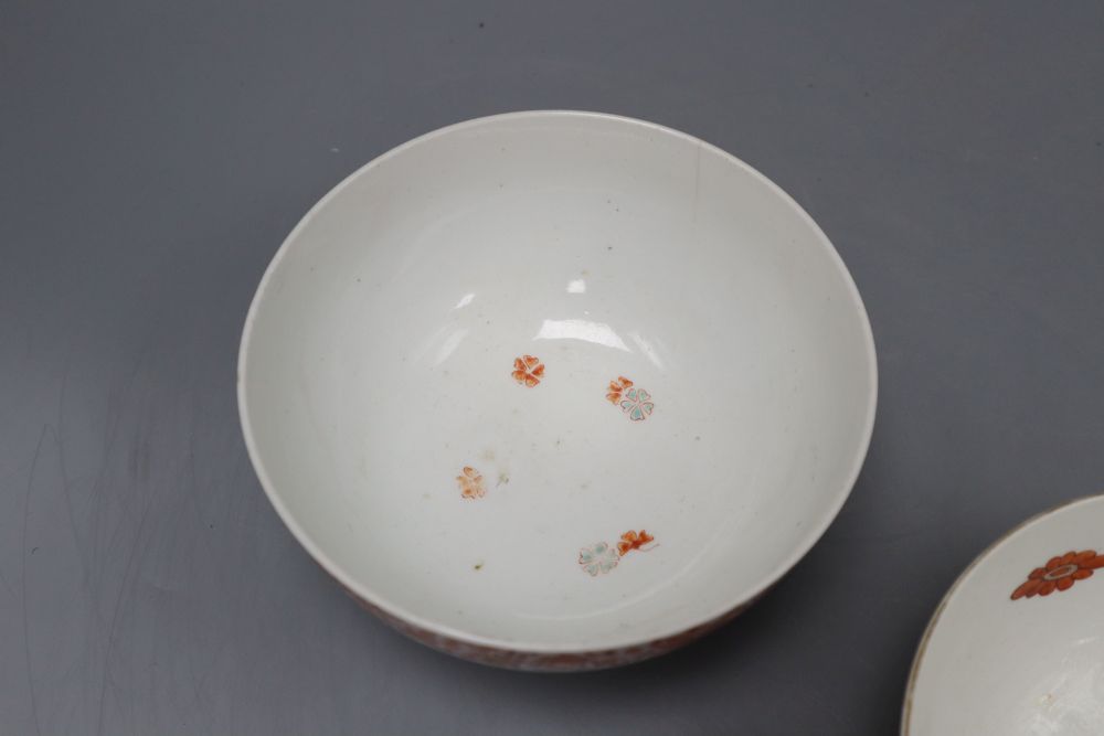 A Japanese Kakiemon bowl and a Worcester Kakiemon-style bowl, tallest 8cm